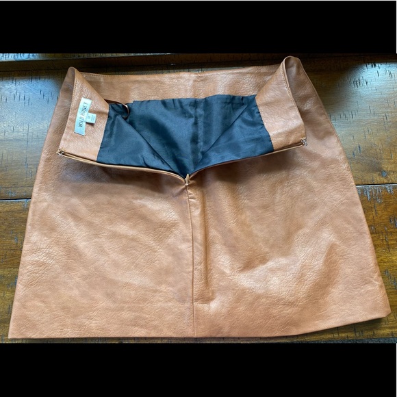 •NEW•Wild Honey Ladies Camel Brown Vegan Leather Skirt - Picture 9 of 14